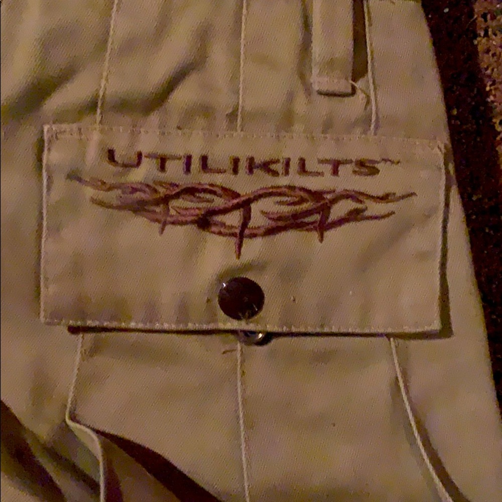 Tan kilt
